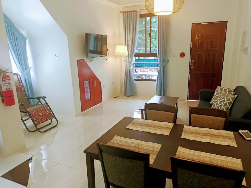 Alona Whitehouses Resort Панглао Экстерьер фото